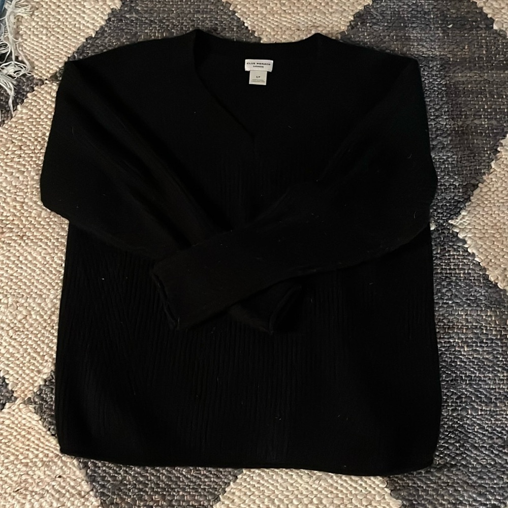 VEUC Club Monaco cashmere sweater small